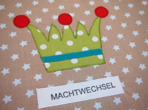 Lätzchen "Machtwechsel" – Bild 2
